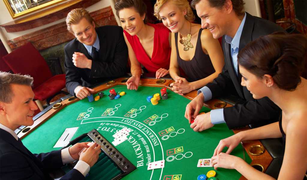 The Top Things That Online Casinos Can Offer You